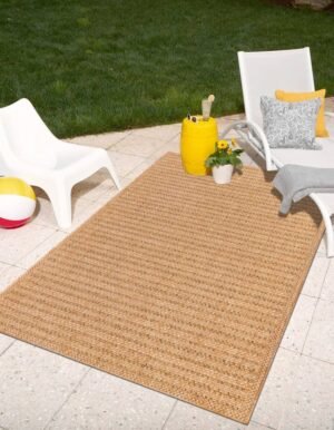 Detail image of  7' x 10'  Washable Border Indoor / Outdoor Rug