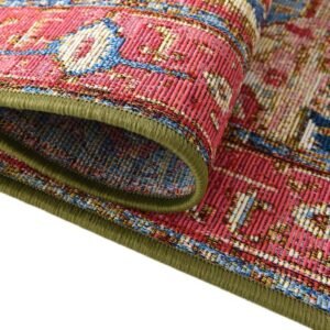 Detail image of  4' x 6'  Washable Traditional Indoor / Outdoor Rug