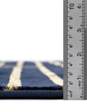 Detail image of  6' x 9' Vogue Geo Rug