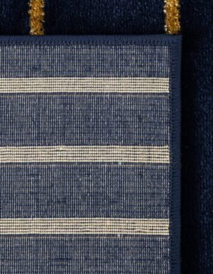 Detail image of  6' x 9' Vogue Geo Rug